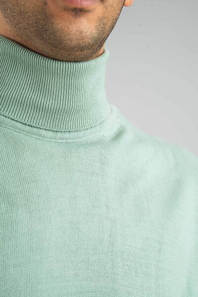 bombe Ανδρικό πλεκτό πουλόβερ με βαμβακερό λαιμόκοψη με λεπτή εφαρμογή