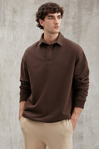 GRIMELANGE John Erkek Polo Sweat Gömlek Yakalı Arkası Uzun Yırtmaçlı Diagonel Kumaşlı Koyu Kahverengi Sweatshir