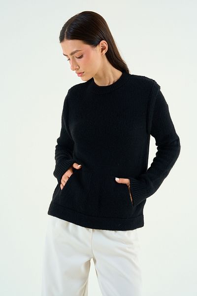 Qu Style Pulover negru cu buzunar vertical TK 241138