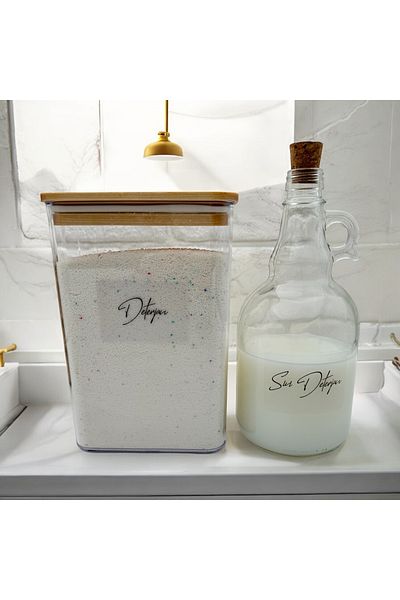 zezedesing Βάζο απορρυπαντικού με ξύλινο καπάκι 2000ML-Μπουκάλι υγρού απορρυπαντικού με καπάκι από φελλό 1000ML (Διαφανές αυτοκόλλητο)