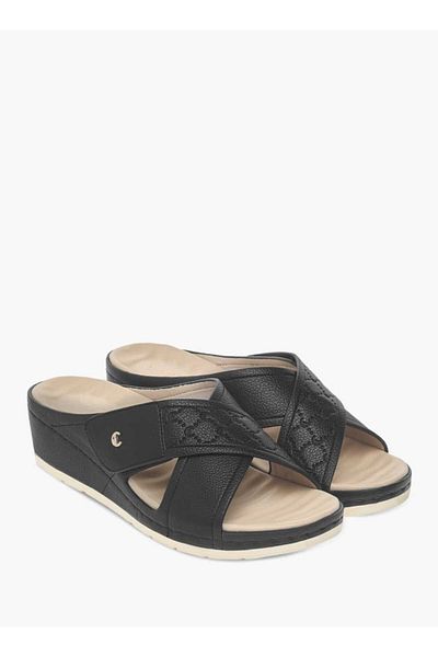 Le Confort Textured Slip-On Cross Strap Sandals