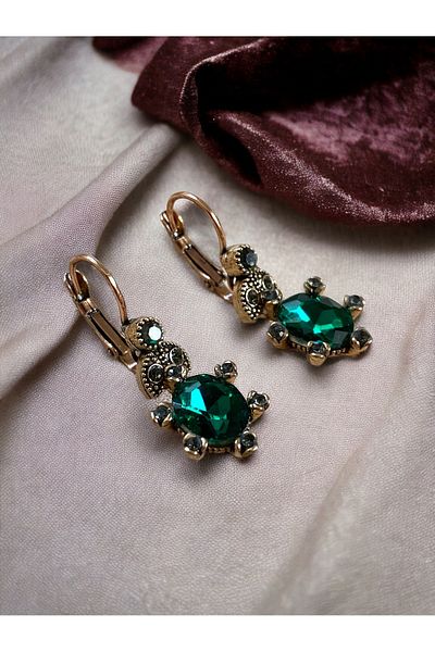 FAYRA ACCESSORIES Oval Crystal Stone Detailed Earrings