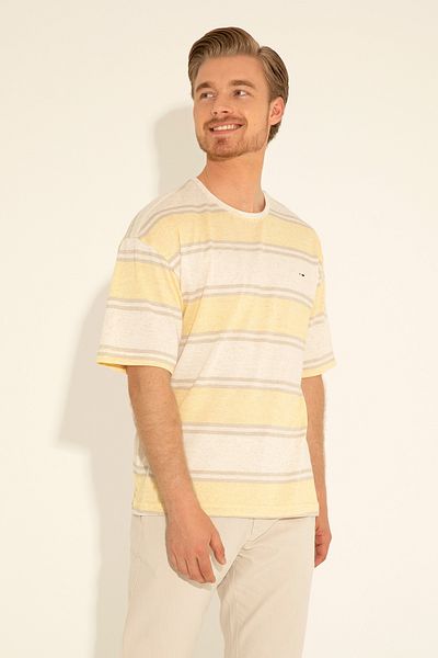 U.S. Polo Assn. Men's Comfort Fit Crew Neck Saffron T-Shirt 50282106 -Vr043