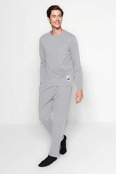 Trendyol Collection Ανδρικό σετ Πιτζάμες Γκρι Πλεκτό - TMNAW24PT00029 με λεπτομέρεια ετικέτας