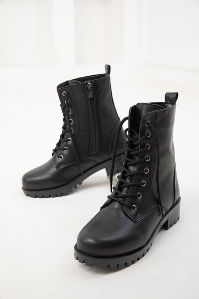 SOHO Black Matte Women's Boots & Booties 13734