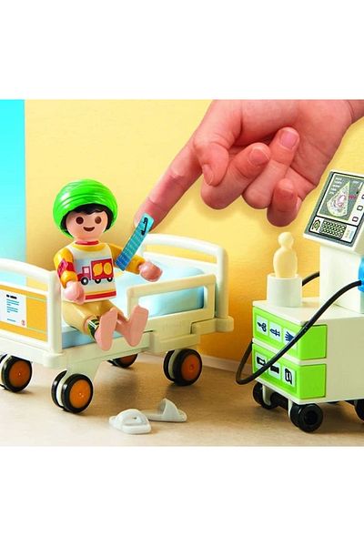 Playmobil 70192 City Life Children's Hospital Room, Educational Toy, Fun Creative Role Playing, He