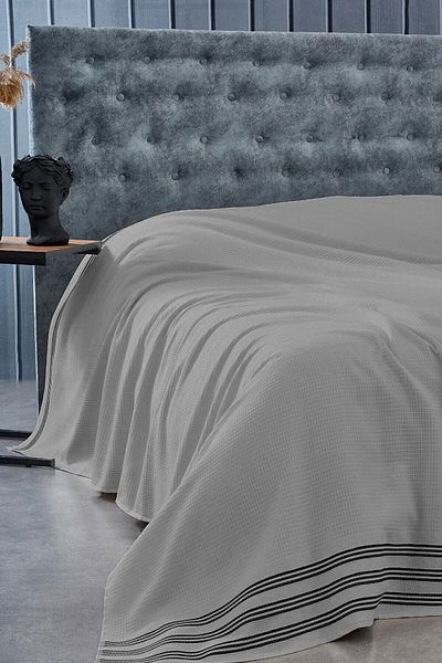 Coronet Home Šedý pruhovaný bavlněný přehoz na postel Pique Single
