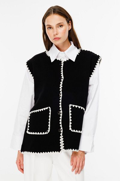 Hooopstore Black Vest with Contrast Stitching