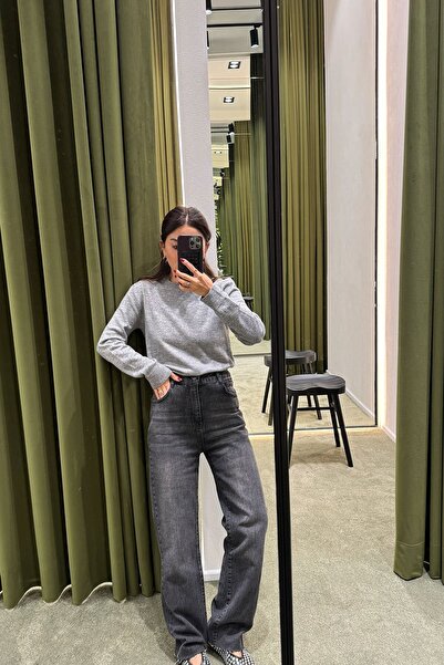 Özge Özgenç Paçası Kesik Straight Fit Jean