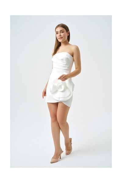 Favori Tekstil Strapless Rose Detailed Skuba Mini Evening Dress