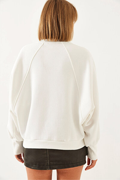 Bianco Lucci Жіночий світшот з вишитим серцем на шиї екіпажу з пряжі Uc Yarn На флісі 60251933