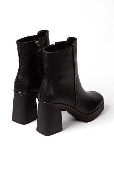 GULT Kadın Farmuarlı Siyah Mat Yüksek Topuklu Tarz Bot