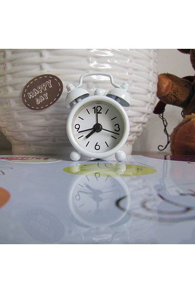 Choice White Creative Cute Mini Metal Small Alarm Clock Electronic Home Children's Room Decoration Small Al