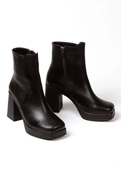 GULT Kadın Farmuarlı Siyah Mat Yüksek Topuklu Tarz Bot