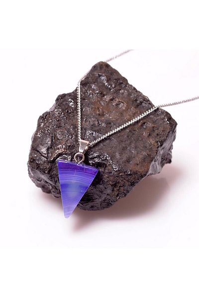 Taş Sandığı Purple Agate Stone Triangle Necklace