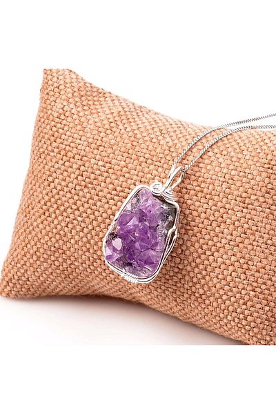 Taş Sandığı Raw Amethyst Stone Necklace - Wire Wrapped
