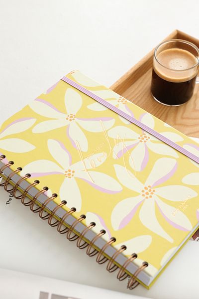 Matt Notebook Agenda zilnică în spirală pentru anul 2025 16x24 cm - 12 luni