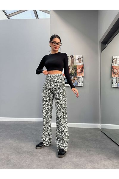 ESRAHELVACI Leo Pattern Wide-Leg Jeans
