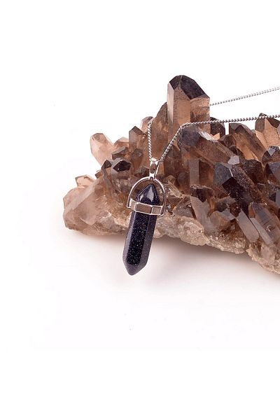 Taş Sandığı Navy Blue Star Stone Pen Necklace