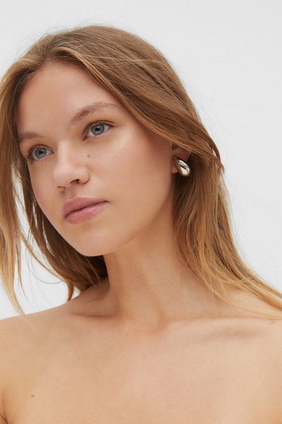 Stradivarius Droplet earrings