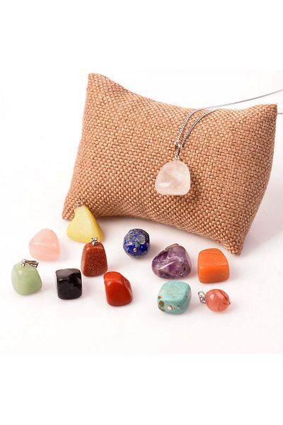 Taş Sandığı 12 Natural Stone Pendants - Non-Tarnish Chain