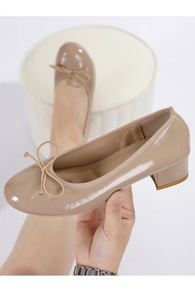 Sneak-a-Peek By Styli Patent Round Toe Block Heel Shoes