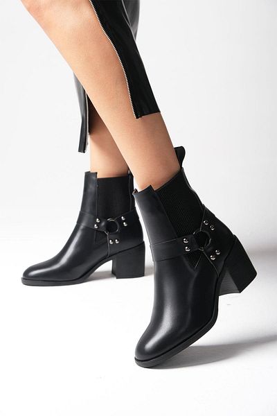 Mio Gusto Jeanne Buckle Black Elastic Women's Boots