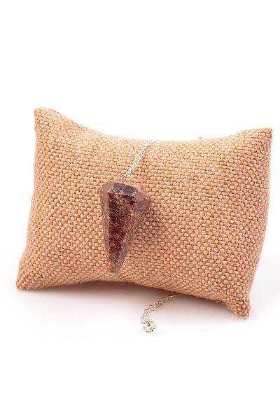Taş Sandığı Pendulum Garnet Stone Pandula