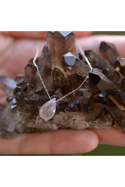Taş Sandığı Pink Quartz Stone Silver Necklace - Drop Shaped