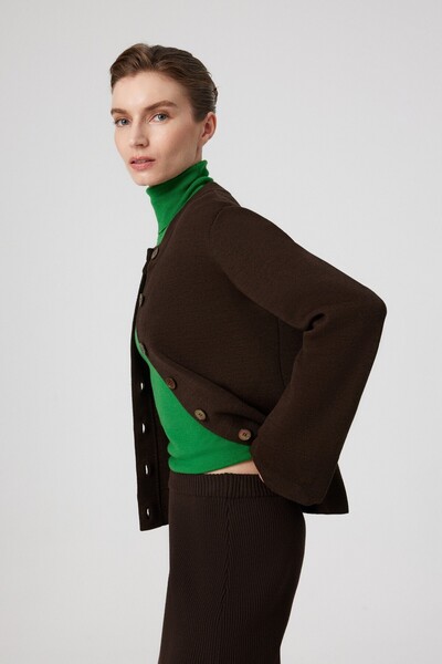 Mısırlı Kahverengi Yuvarlak Yaka Düğmeli Kadın Ceket