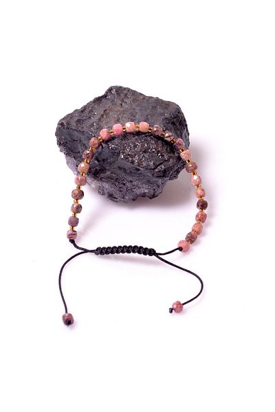 Taş Sandığı Rhodonite Stone Bracelet - Cube Cut (Adjustable)