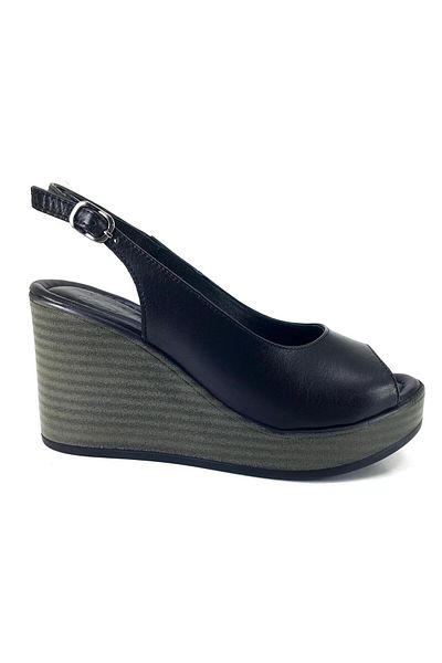 Venüs 2310802   Sandale de zi cu zi pentru femei 24ys negre