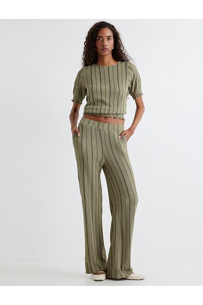 Koton Pocketed Textured Standard Waist Wide Leg Pants