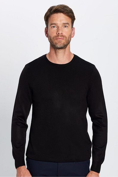 Tudors Мъжки Slim Fit Slim Fit Черен трикотажен пуловер с кръгло деколте с мека текстура, който не се набива