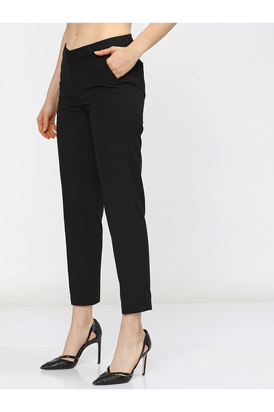 Tokyo Talkies By Styli Solid Mid Rise Crop Trousers