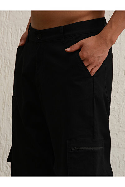 Hubberholme By Styli Relaxed Fit Cargo Pants with Zip Pocket