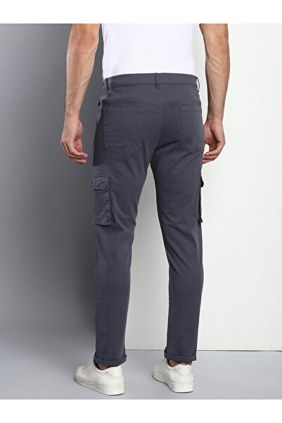 Dennis Lingo By Styli Solid Mid Rise Cotton Cargo Pant