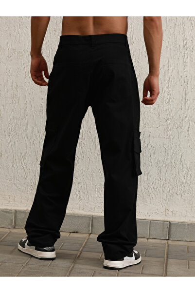 Hubberholme By Styli Relaxed Fit Cargo Pants with Zip Pocket