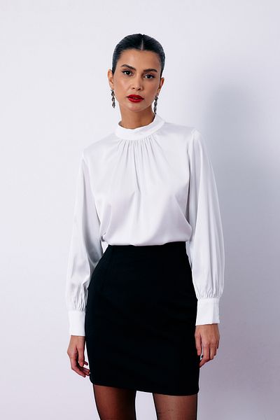 Sateen Bluză din satin ecru - Detaliu guler