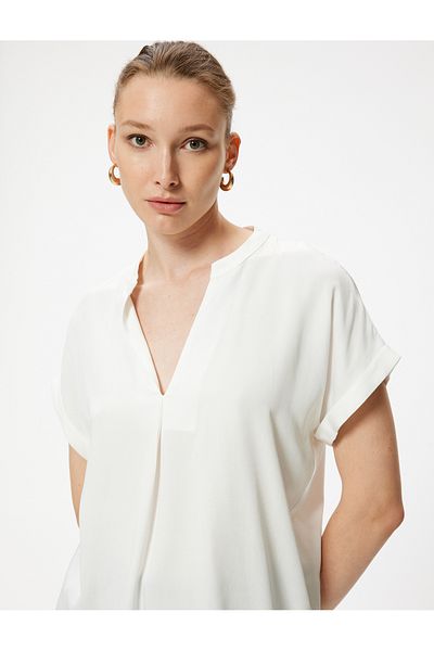 Koton Mandarin Collar Viscose Blouse - Short Sleeve