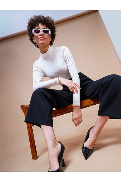 Sassafras By Styli Pleated Detail Straight Leg Pants