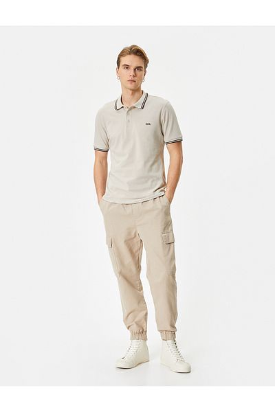 Koton T-Shirt mit Polokragen und Knopfleiste, kurze Ärmel, Slogan-Paspelierung