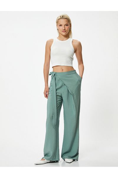 Koton Hose mit weitem Bein, hoher Taille, Gürtel und Tasche