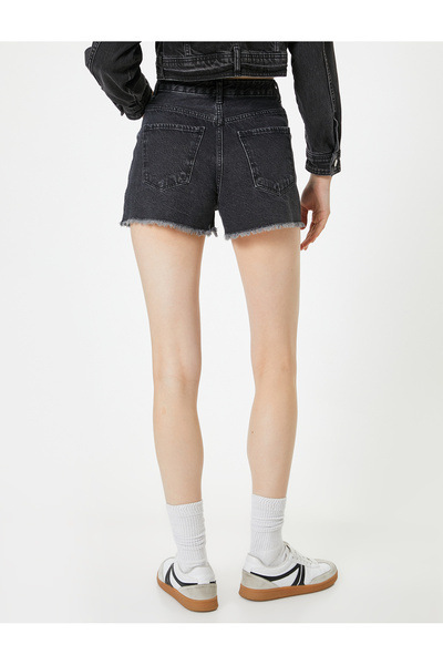 Koton Mini džínové šortky s vysokým pasem - detail do kapsy