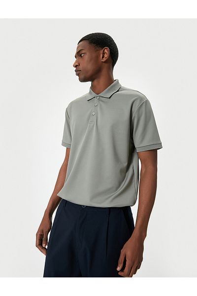 Koton Slim Fit T-Shirt mit Kragen – kurze Ärmel und Knopf
