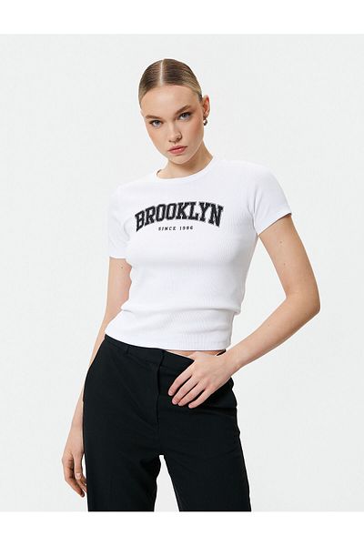 Koton Μπλουζάκι Brooklyn Printed Slim Fit, κοντό μανίκι, βαμβακερό λαιμόκοψη