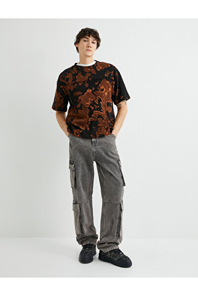 Koton Abstract Printed T-shirt Comfortable Cut Stitching Detailed Crew Neck