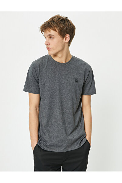 Koton Bedrucktes T-Shirt Slim Fit Rundhals Kurzarm