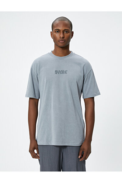 Koton Oversize Tişört Slogan İşlemeli Bisiklet Yaka Kısa Kollu