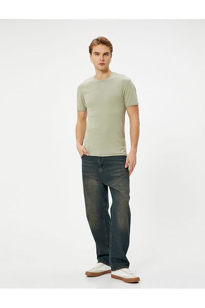 Koton Βασικό T-Shirt Slim Fit Crew Neck Βαμβακερό κοντό μανίκι